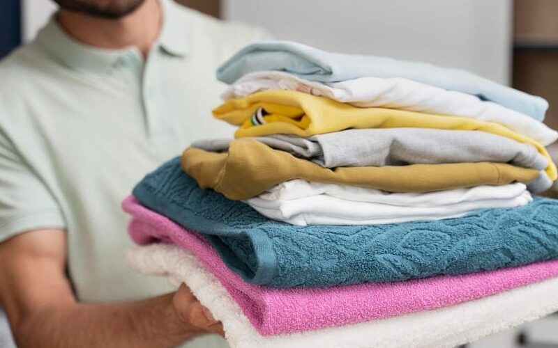 Veja como tirar mancha de roupa branca que manchou com outra cor 1 Veja como tirar mancha de roupa branca que manchou com outra cor