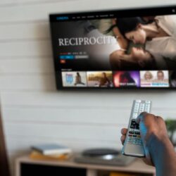 Streaming vs. Cinema: Por que assistir filmes online se tornou a opção favorita dos brasileiros 2 assistir filmes online